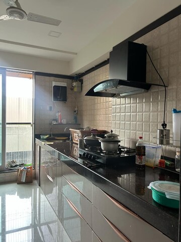 Master Bedroom in 2 BHK Apartment at Vakola – for Rent