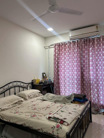 Bedroom in 2 BHK Apartment at Vakola – for Rent