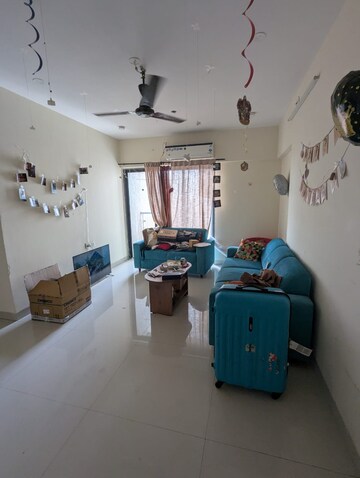 Master Bedroom in 2 BHK Apartment at Vakola – for Rent