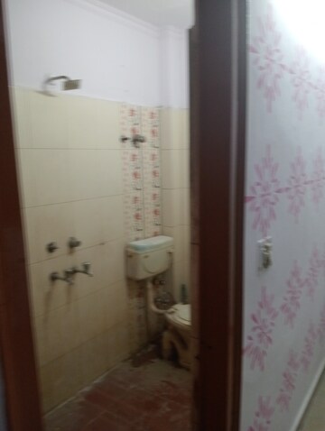 Bathroom in 1 BHK Builder Floor at Govindpuri – for Rent