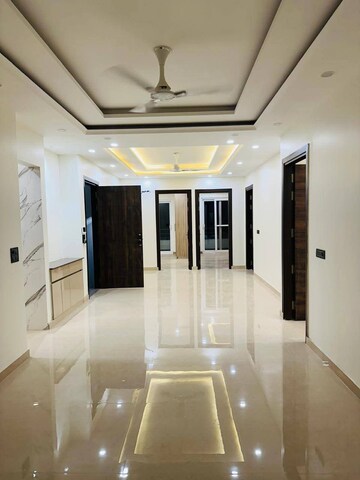 Building Lobby in 3 BHK Apartment at Ireo Uptown, Sector 66 – for Rent