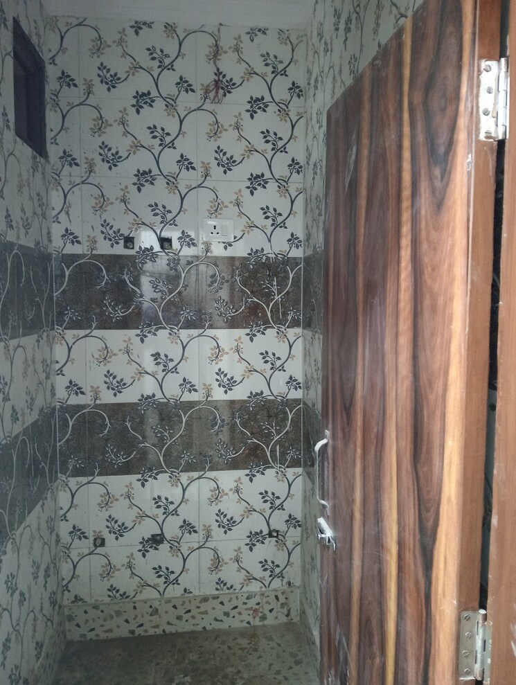 Bathroom, govindpuri 1 Bedroom 360 Sq.Ft. Builder Floor In Govindpuri Delhi 8012519