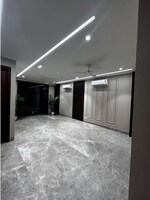 4 BHK + Pooja Room,Servant Room 2700 Sq.Ft. Builder Floor in Green Park