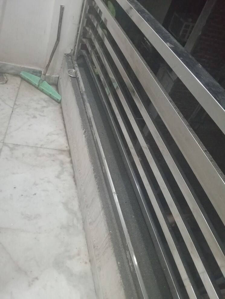 Balcony, govindpuri 2 Bedroom 580 Sq.Ft. Builder Floor In Govindpuri Delhi 8012524
