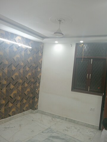 Room in 2 BHK Builder Floor at Govindpuri – for Sale
