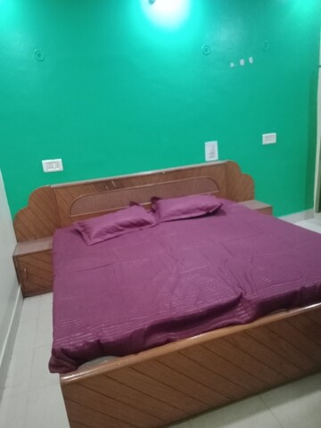 Bedroom in 1 BHK Villa at Aliganj – for Rent