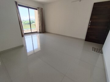 Room in 3 BHK Apartment at Prajapati Magnum, Dronagiri – for Rent