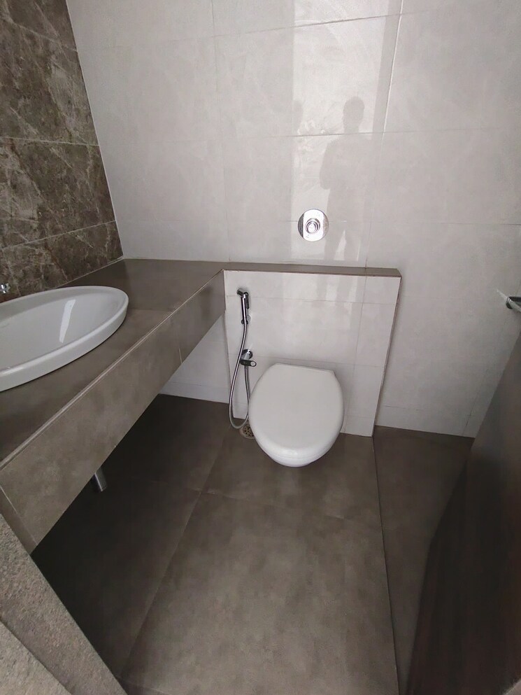 Bathroom, prajapati-magnum 3 Bedroom 1450 Sq.Ft. Apartment In Dronagiri Navi Mumbai 8012589
