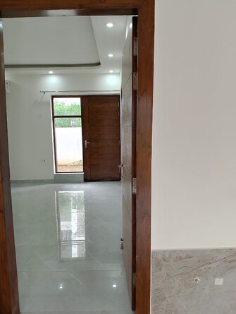 2 BHK Villa For Rent in DLF Alameda Sector 73 Gurgaon  8012642