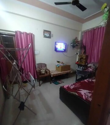 Living Room in 1 BHK Villa at Aliganj – for Rent