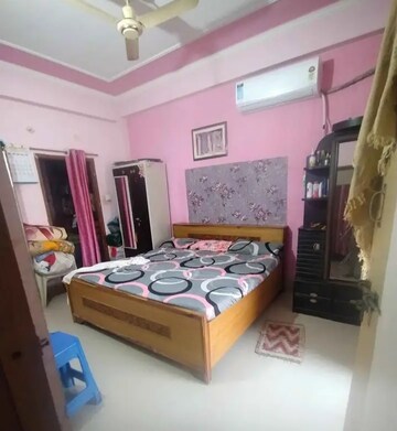 Bedroom in 1 BHK Villa at Aliganj – for Rent