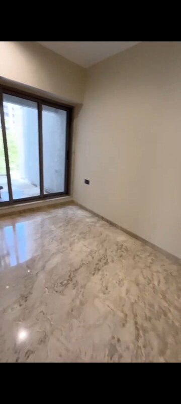 Room in 2 BHK Apartment at Veena Solace, Santacruz West – for Sale