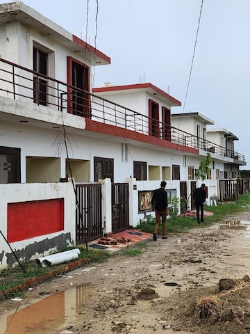  Plot For Sale in Chhata