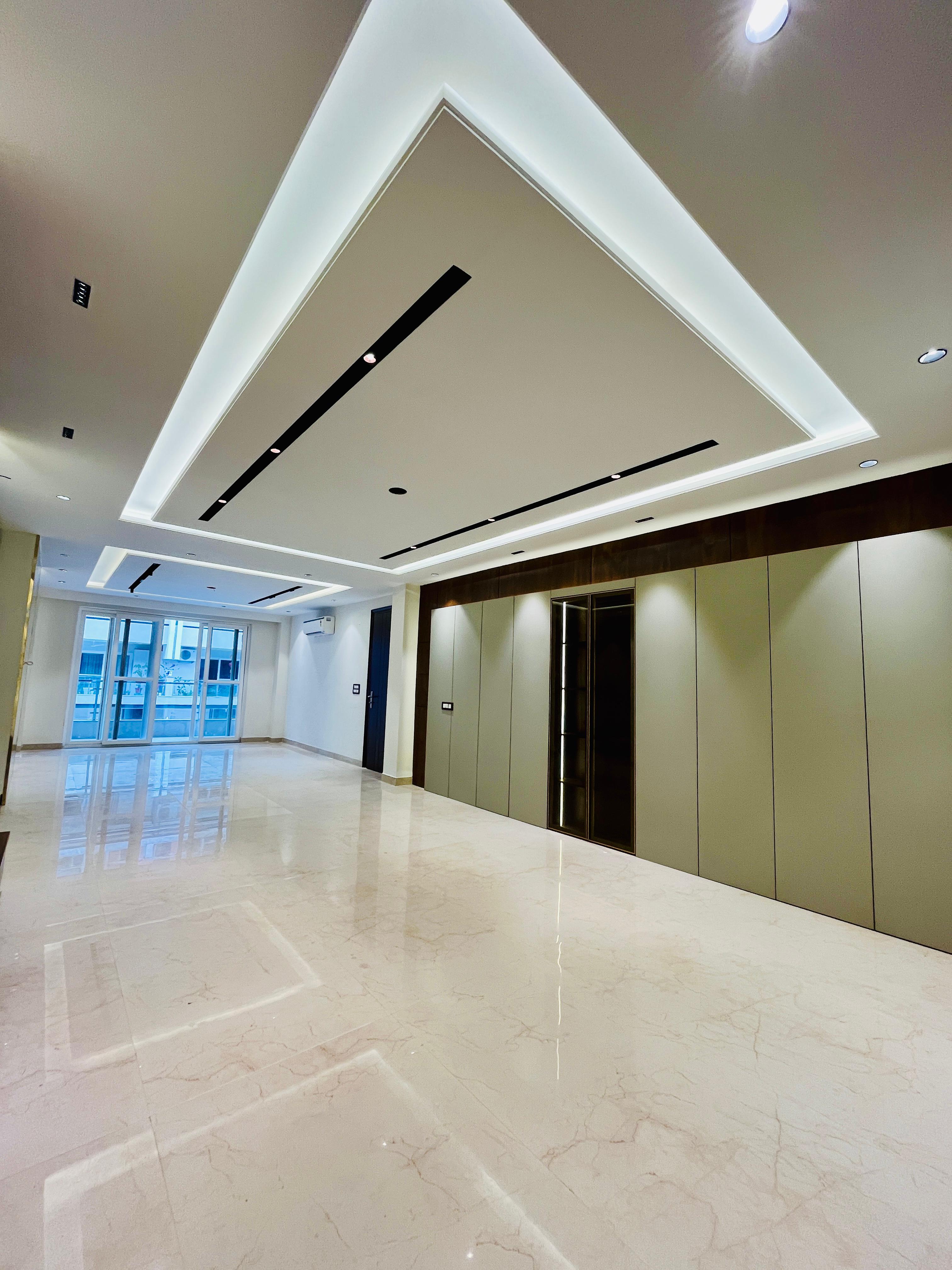 4 BHK + Pooja Room,Servant Room,Extra Room Builder Floor For Sale in Ansal API Versalia