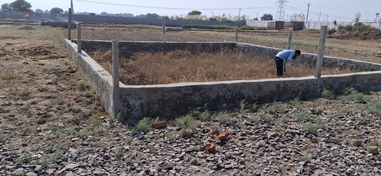 undefined, upsidc site b  100 Sq.Yd. Plot In Upsidc Site B Greater Noida 8012668