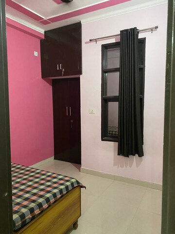 Bedroom in 2 BHK Builder Floor at Ansal Palam Triangle, Palam Vihar Extension – for Rent