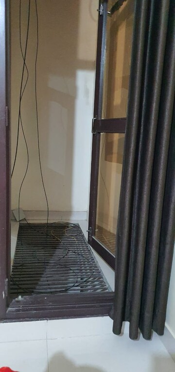 Building Lobby in 2 BHK Builder Floor at Ansal Palam Triangle, Palam Vihar Extension – for Rent