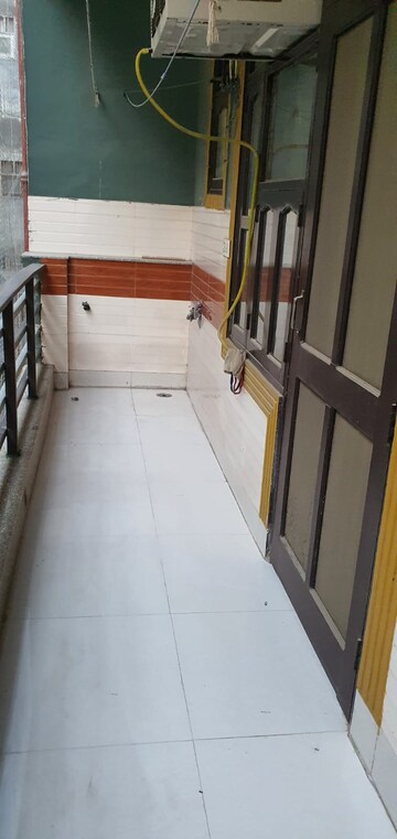 Balcony in 2 BHK Builder Floor at Ansal Palam Triangle, Palam Vihar Extension – for Rent