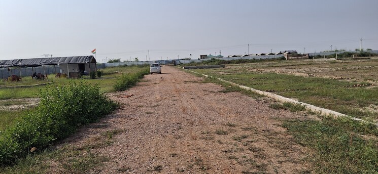 undefined, upsidc site b  60 Sq.Yd. Plot In Upsidc Site B Greater Noida 8012675