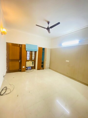 Room in 3 BHK Independent House at Palam Vihar Residents Association, Palam Vihar – for Rent