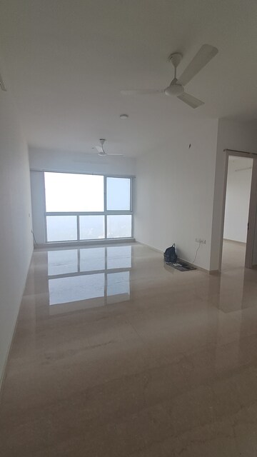 Room in 2 BHK Apartment at L&T Crescent Bay T2, Parel – for Rent
