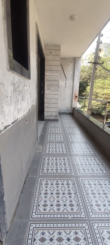 Balcony in 3 BHK Builder Floor at Bansal Homes, Green Fields Colony – for Sale