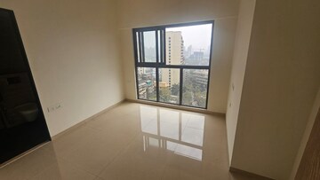 Room in 2 BHK Apartment at Lodha Vista, Lower Parel – for Rent