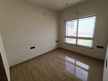 Room in 3 BHK Apartment at VTP Beaumonde, Kharadi – for Rent