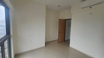 Room in 2 BHK Apartment at Lodha Vista, Lower Parel – for Rent