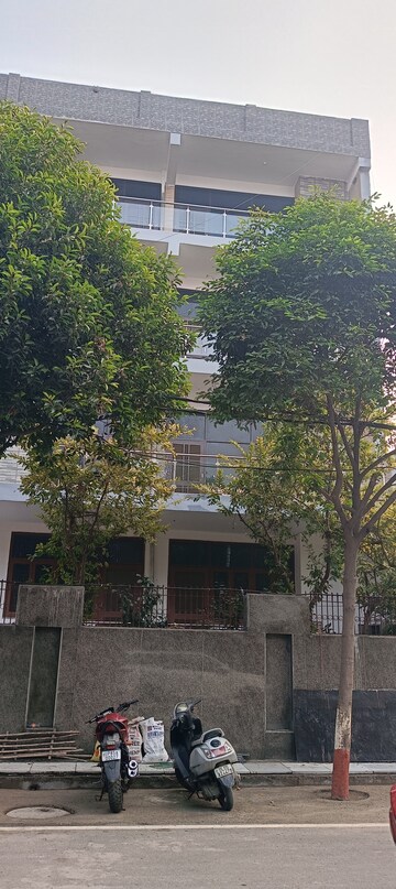 1 BHK Villa – Exterior View View at Sector 46 - for Rent