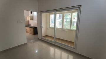 Room in 2 BHK Apartment at Babukhan Solitaire, Gachibowli – for Rent