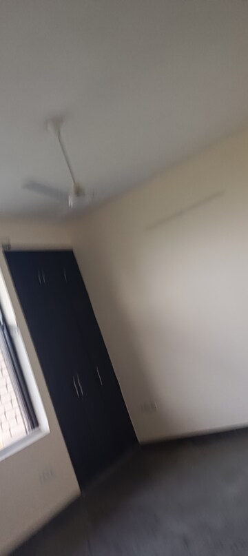 Furnished Amenities in 1 BHK Villa at Sector 46 – for Rent