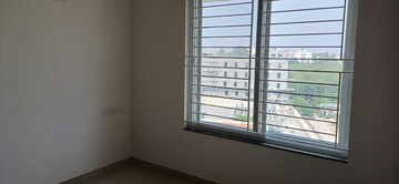 Room in 2.5 BHK Apartment at Purva Palm Beach, Hennur Road – for Rent