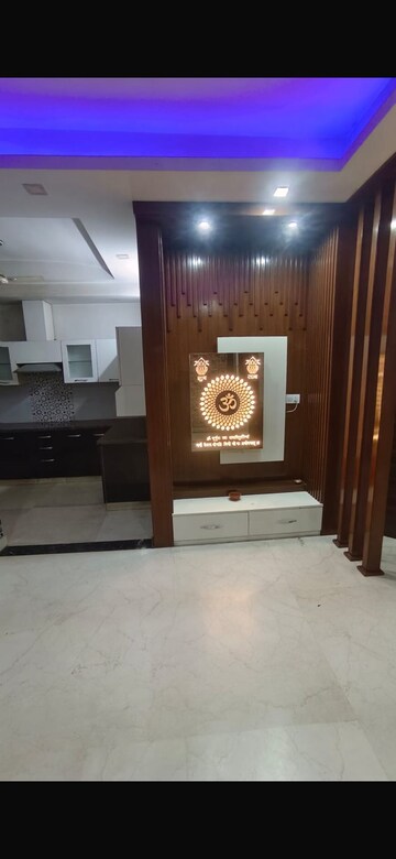 Living Room in 3 BHK Builder Floor at Sector 57 – for Rent