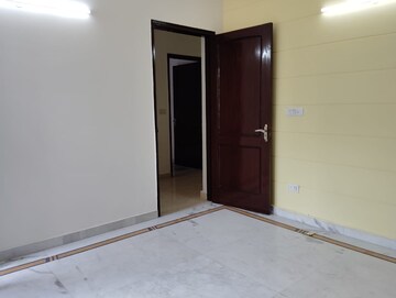 Room in 4 BHK Builder Floor at East Of Kailash – for Rent