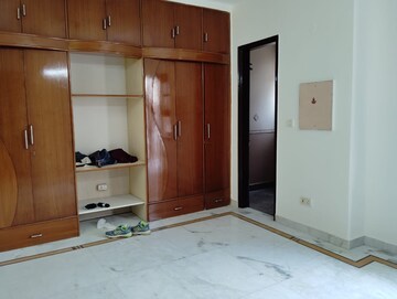 Room in 4 BHK Builder Floor at East Of Kailash – for Rent