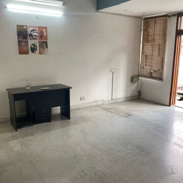 Room in 2 BHK Builder Floor at Lajpat Nagar I – for Rent
