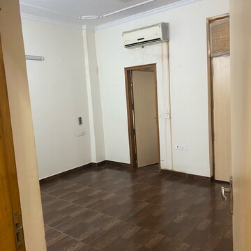 Room in 2 BHK Builder Floor at Lajpat Nagar I – for Rent