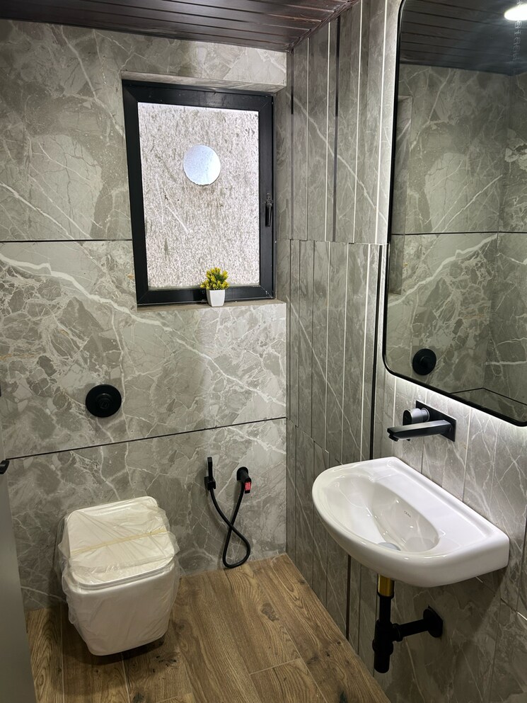 Bathroom, althan 3 Bedroom 2241 Sq.Ft. Apartment In Althan Surat 8013093