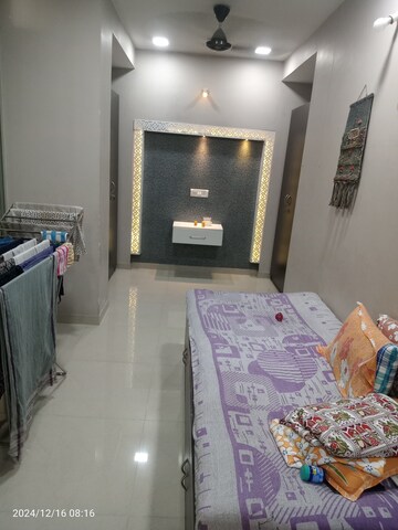 Bedroom in 1.5 BHK Apartment at Hiranandani Lavinia, Ghodbunder Road – for Rent