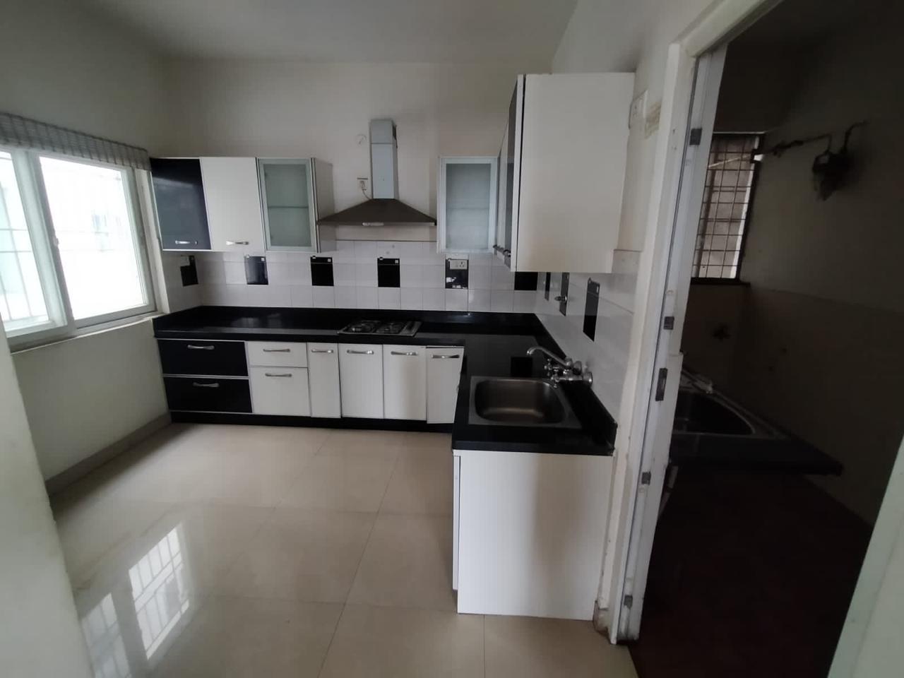 3 BHK + Servant Room Apartment For Sale in Snn Raj Lakeview Btm Layo