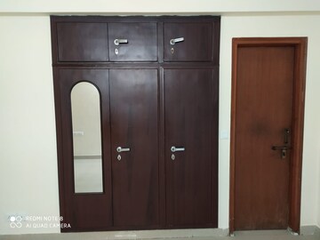 Furnished Amenities in 3 BHK Apartment at Army Sispal Vihar, Sector 49 – for Rent