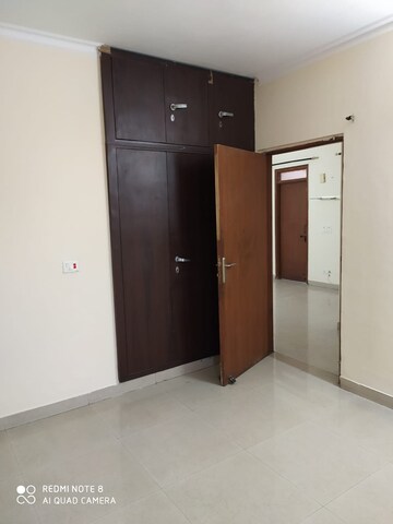 Room in 3 BHK Apartment at Army Sispal Vihar, Sector 49 – for Rent
