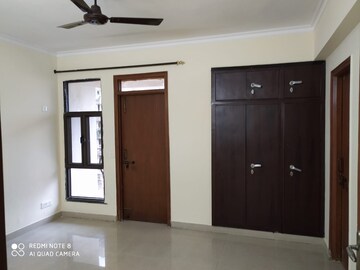 Room in 3 BHK Apartment at Army Sispal Vihar, Sector 49 – for Rent
