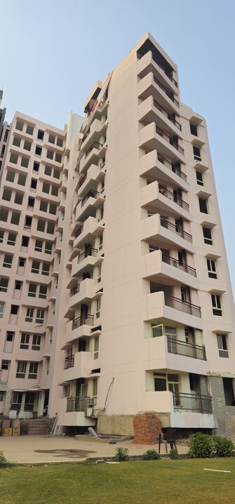 3 BHK Apartment For Resale in Dundahera Ghaziabad  8013039