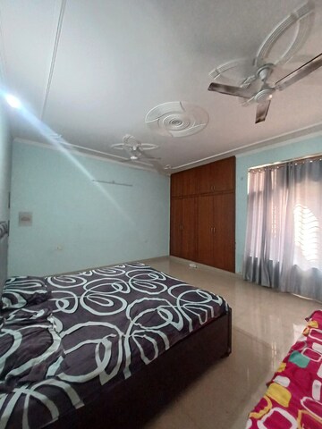 Bedroom in 2 BHK Independent House at Ansal Plaza Sector-23, Sector 23 – for Rent