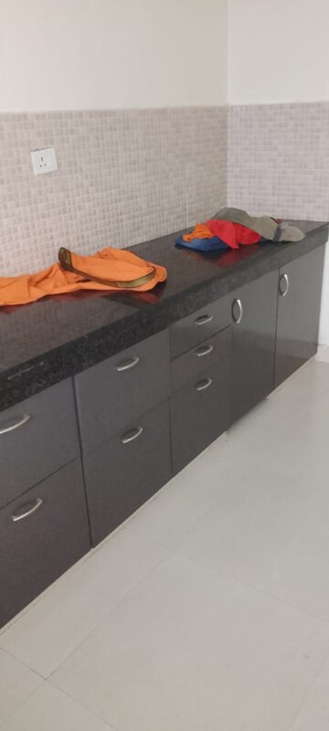 2 BHK Apartment For Rent in Omega Orchid Heights, Faizabad Road