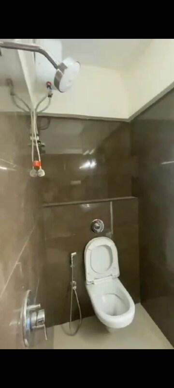 Furnished Amenities in 1 BHK Apartment at Dadar West – for Rent