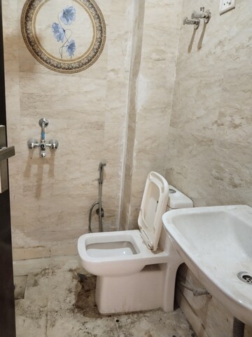 Bathroom in 3 BHK Builder Floor at Ansal Plaza Sector-23, Sector 23 – for Rent