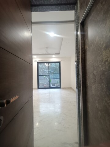 Room in 3 BHK Builder Floor at Ansal Plaza Gurgaon, Palam Vihar – for Rent